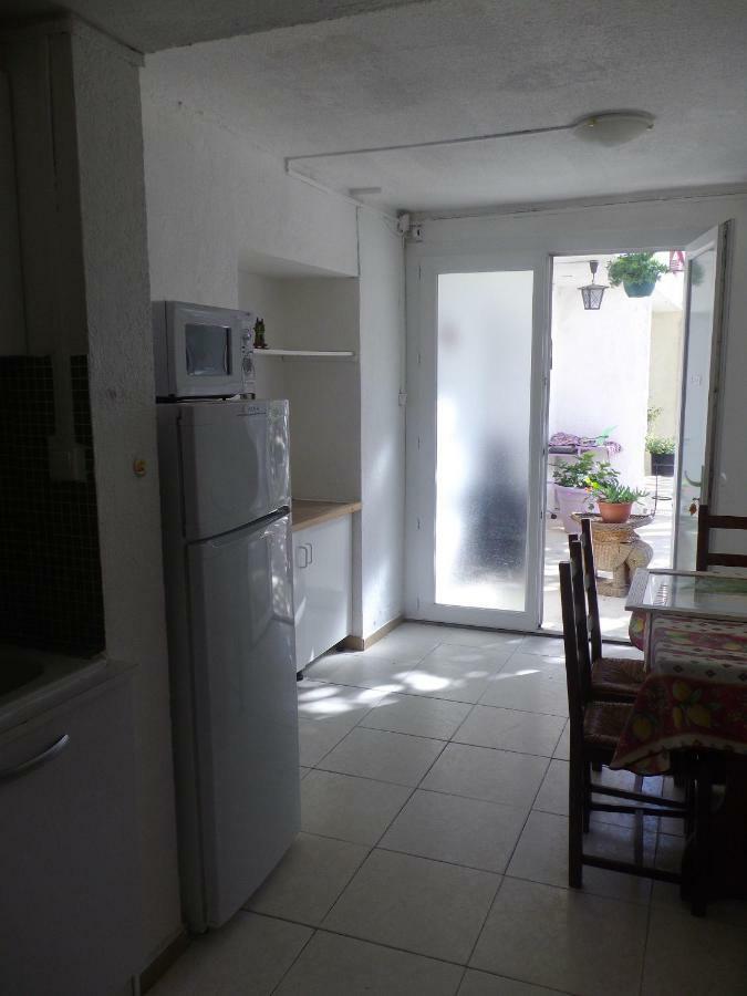 Auberge Des Garrigues Ним Экстерьер фото